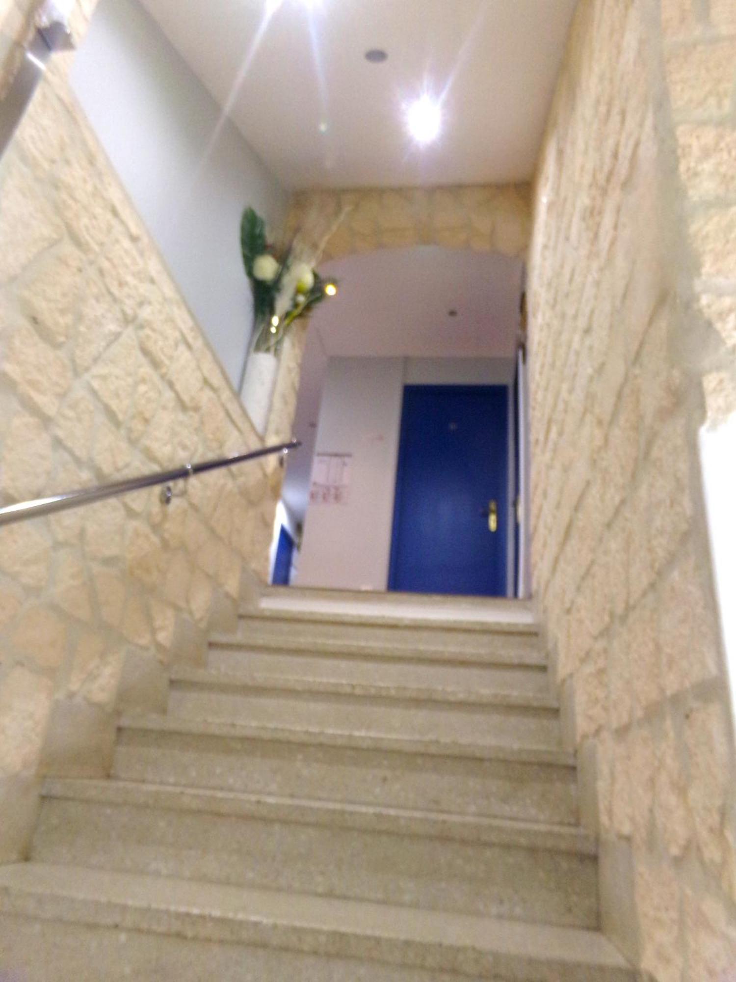 Du Hotel 2*